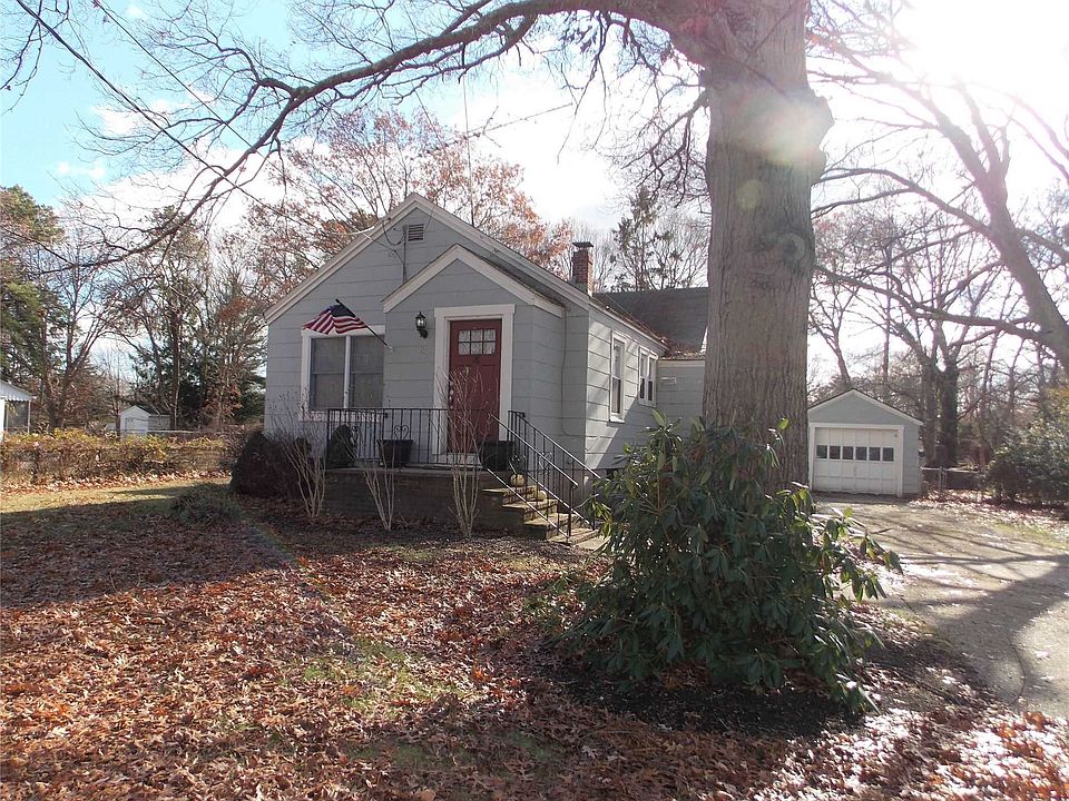 2nd image of 82 Beech St
