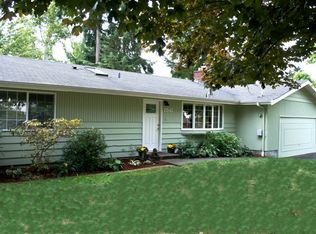 7541 NE 202nd Pl, Kenmore, WA 98028