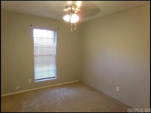 3915 Saint James Ct — Photo 14