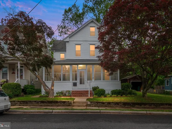 21 Woodlawn Ave, Annapolis, MD 21401