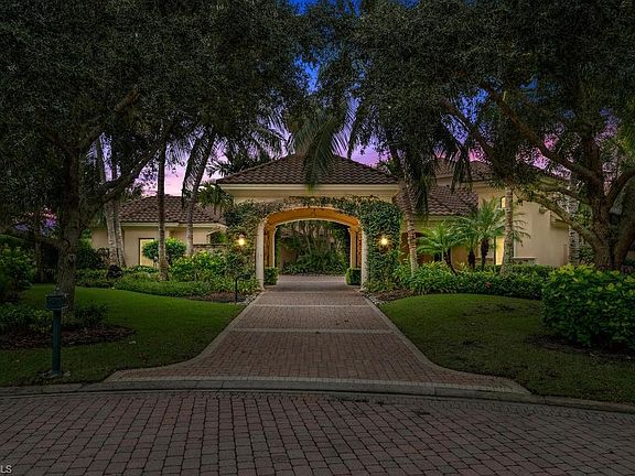 2nd image of 24080 Tuscany Ct