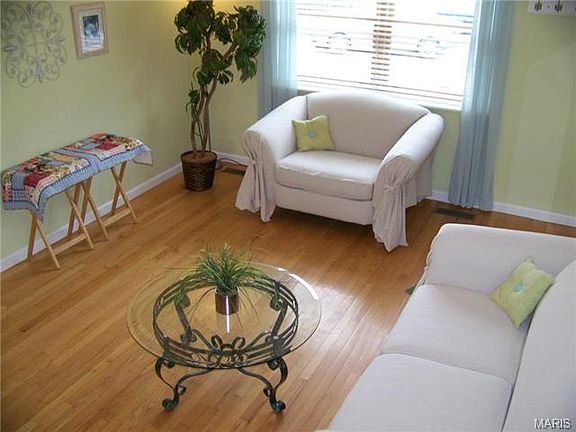 4th image of 437 S Clay Ave APT 4