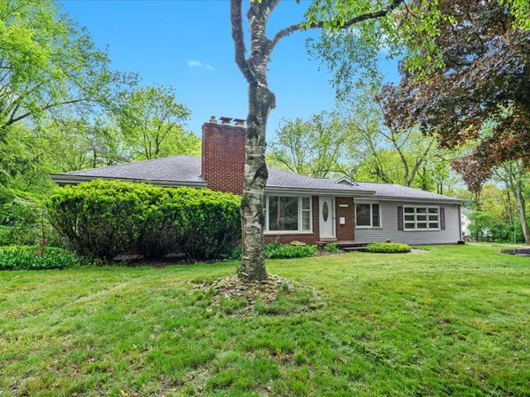 46351 W Main St, Northville, MI 48167