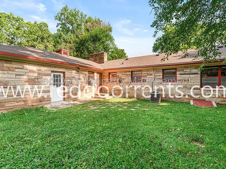 4701 Kessler Boulevard East Dr — Photo 42