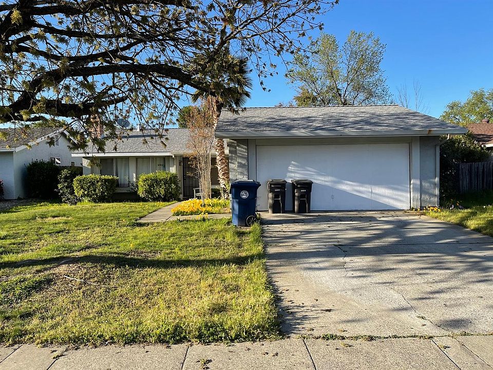 2nd image of 6437 Shady Springs Way