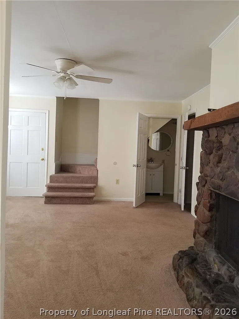 3 bed, 1.5 bath, $875 — Photo 4