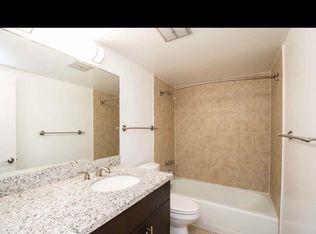 C204-9955 N Kendall Dr, Miami, FL 33176