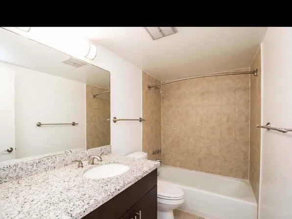 C204-9955 N Kendall Dr, Miami, FL 33176