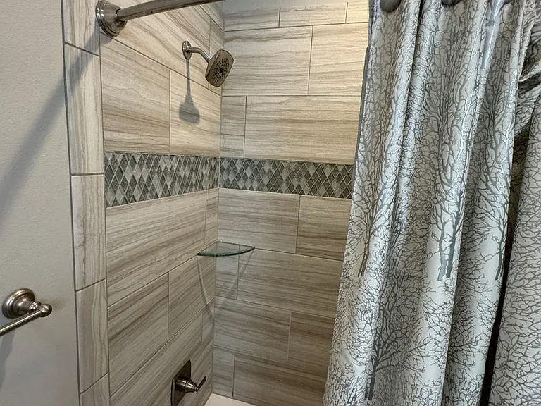 629 Dumaine Dr — Photo 32