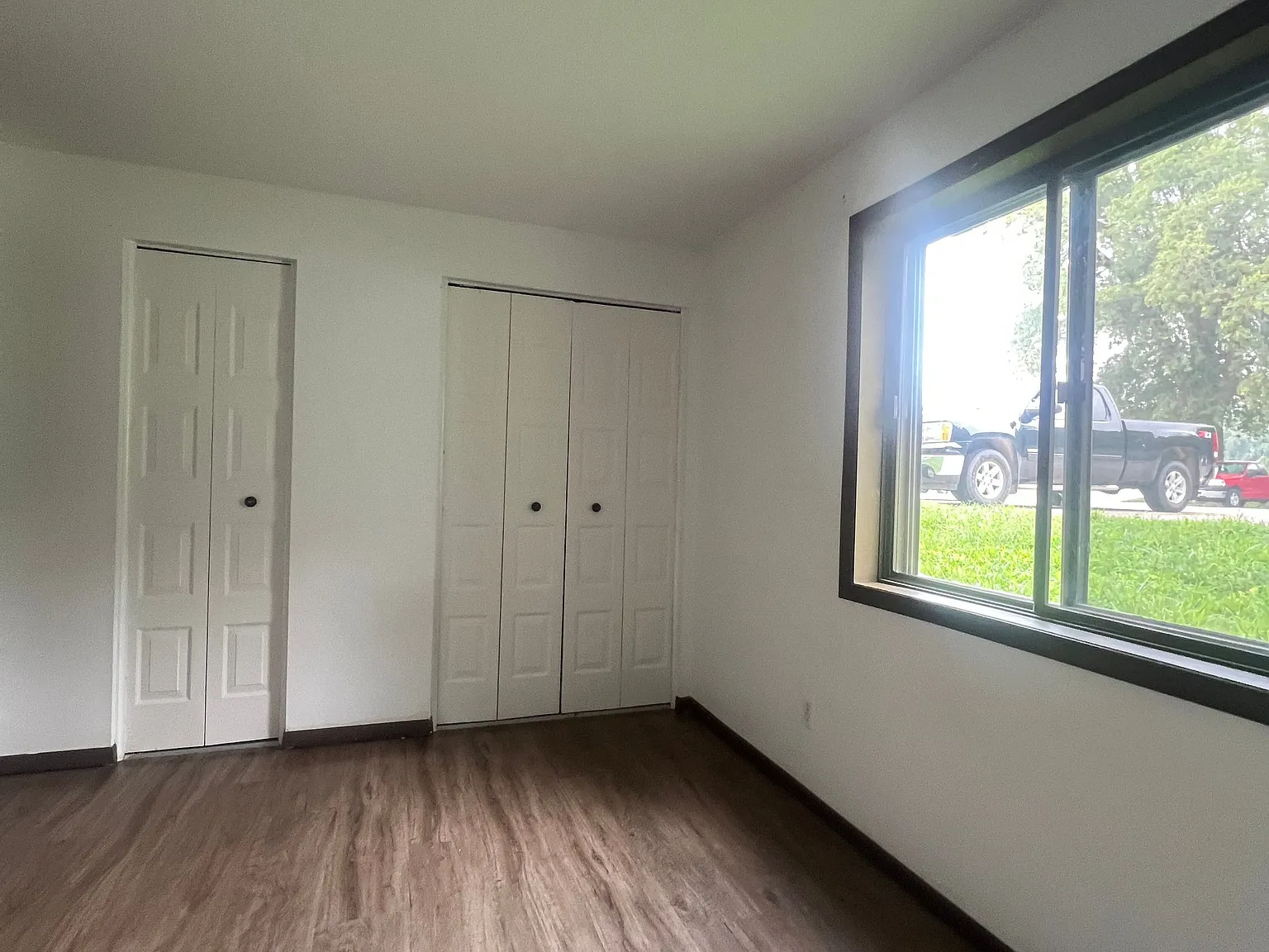 2 bed, 1.0 bath, 760 sqft, $850 — Photo 2