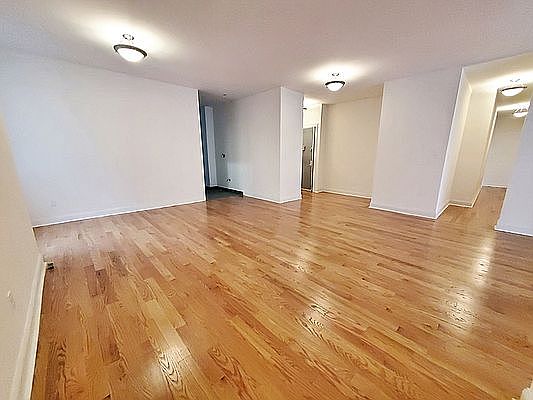 5th image of 680 W End Ave #11D