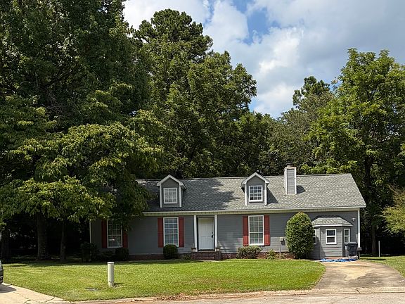 2nd image of 2010 Kelly Ln