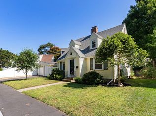 37 West St, Marblehead, MA 01945