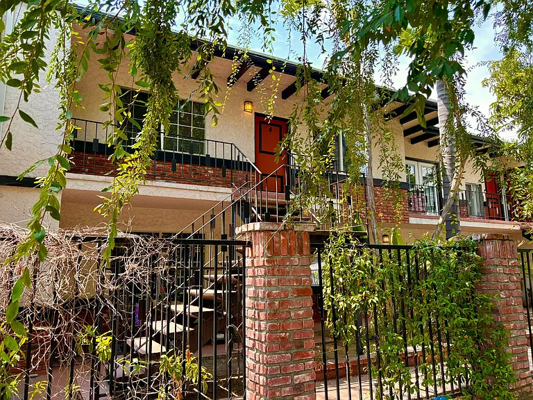 4657 Coldwater Canyon Ave — Photo 1