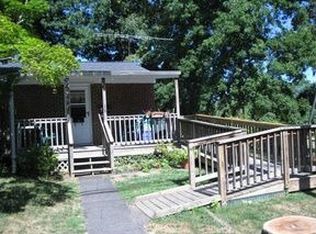 18 Campfield Dr, Fairfield, CT 06825