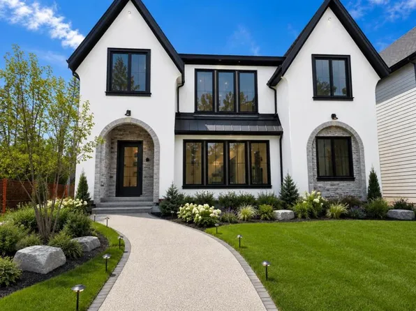 3243 E Alfege St SW, Calgary, AB T2T 3S4