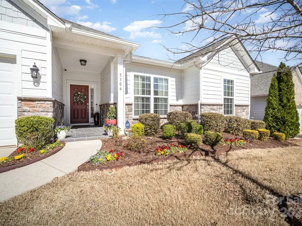 5306 Tilley Manor Dr, Matthews, NC 28105