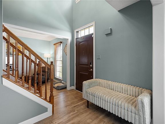 3rd image of 310 Rocky Ridge Rd