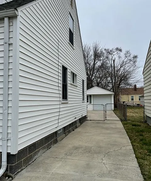 19365 Kingsville St — Photo 22