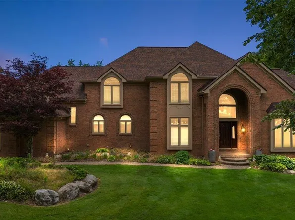 69308 Pine River Dr #3, Romeo, MI 48065