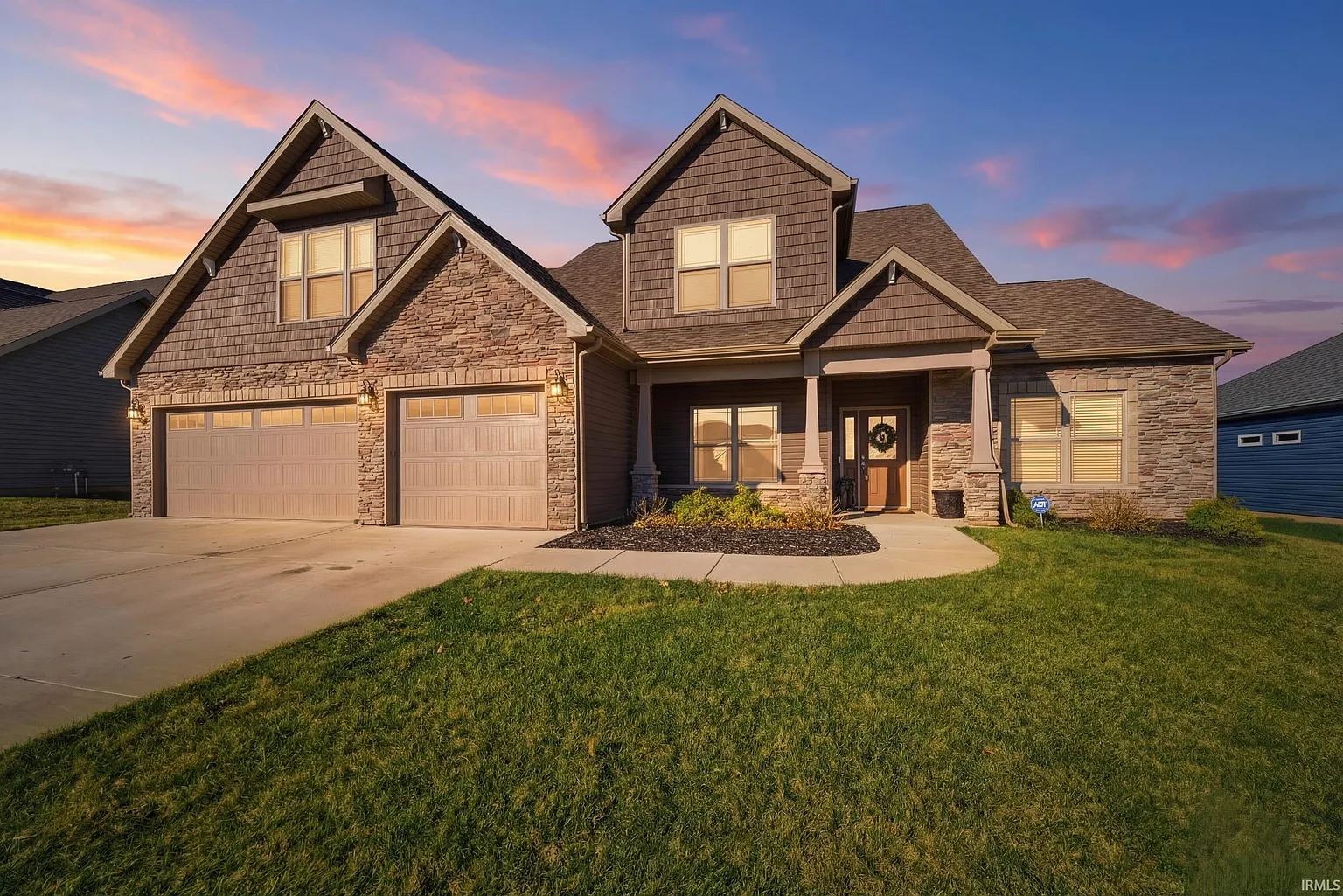 4336 Admirals Cove Dr photo 1