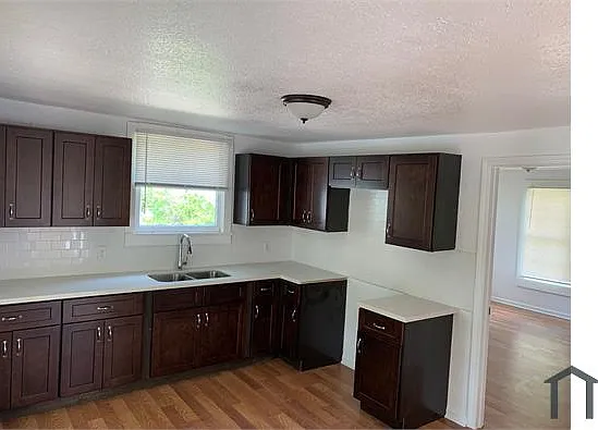 2585 Orange St #3 — Photo 11