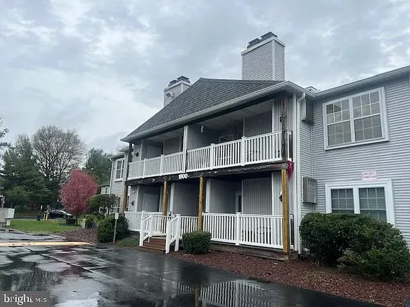 1908 Waters Edge Dr, Newark, DE 19702