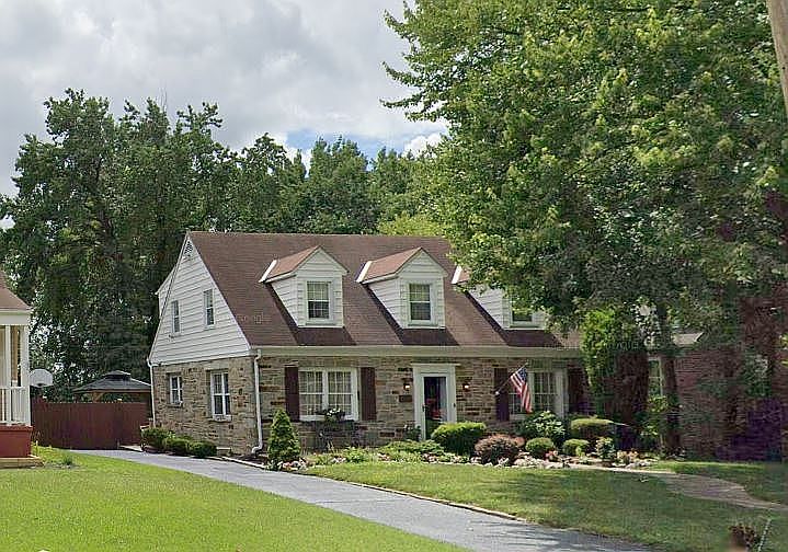 2nd image of 3213 Chesley Ave