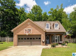 1006 Hickory St, Moody, AL 35004