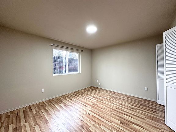 5th image of 2130 SE 145th Ave Unit B