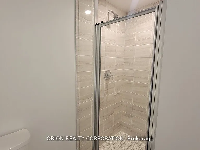 556 Marlee Ave #410 — Photo 9