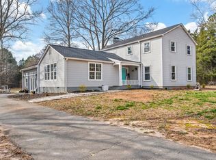 111 Canterbury Trl, Fountain Inn, SC 29644