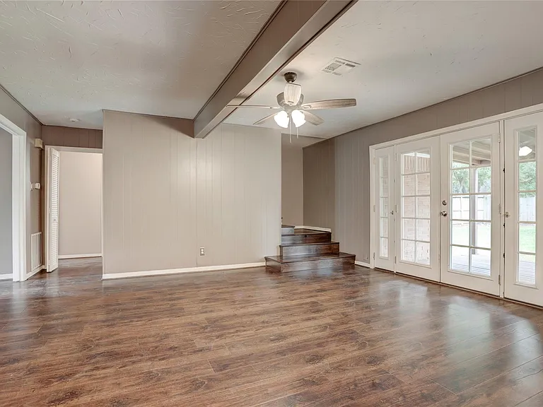 9631 Fairdale Ln — Photo 10