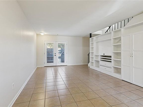 3rd image of 1401 Lake Ave APT D3