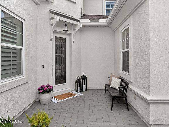 4th image of 120 TOPSAIL Drive