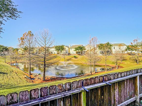 2nd image of 1907 Harwood Springs Dr