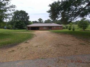 297 Sherman Rd, Newhebron, MS 39140