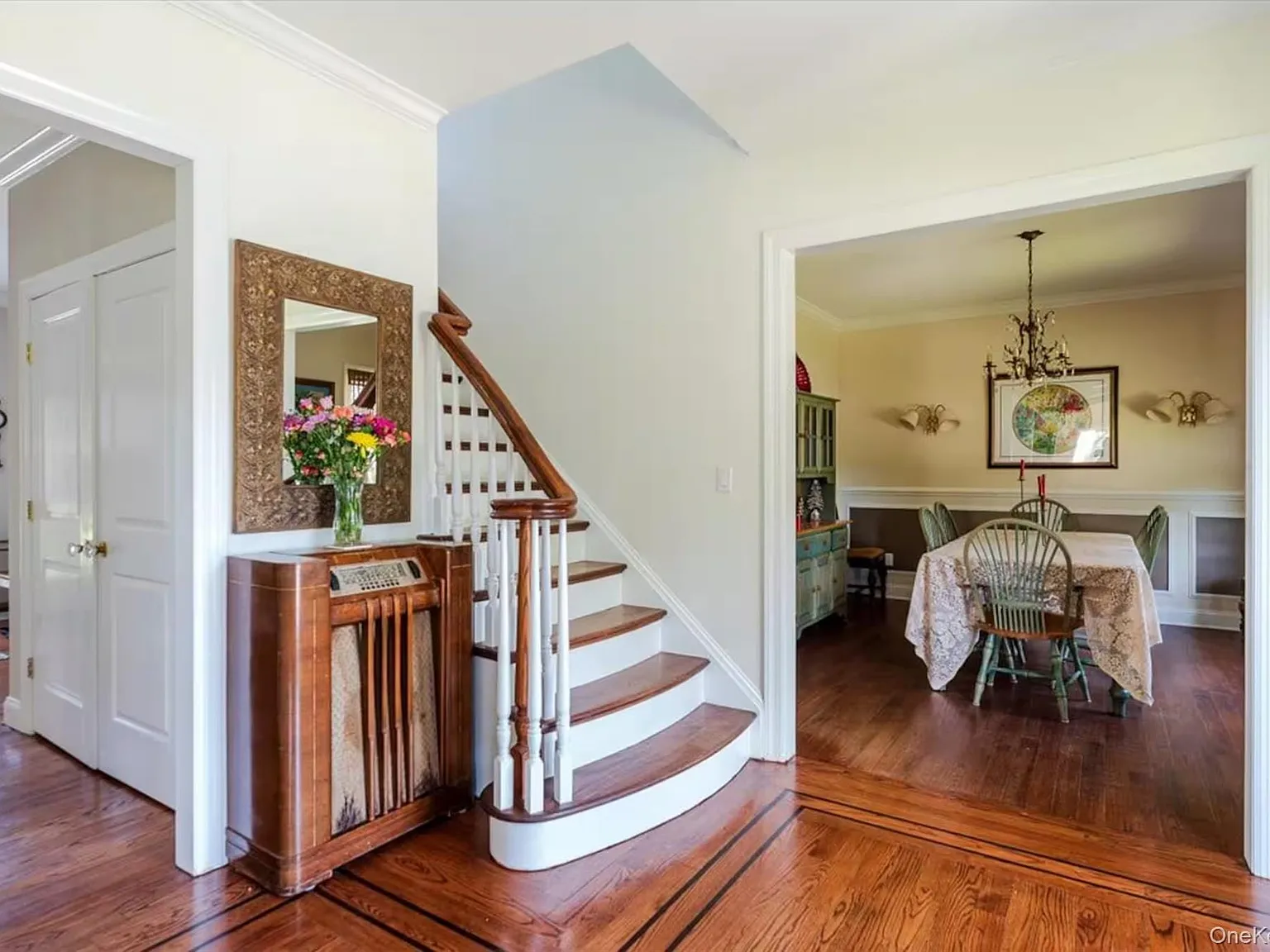 4 bed, 2.5 bath, 2739 sqft, $9,000 — Photo 4