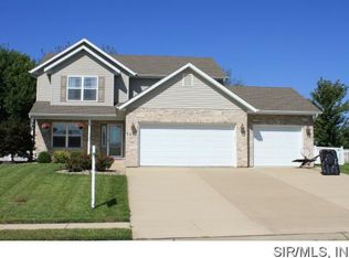 1451 Martin Dr, Troy, IL 62294