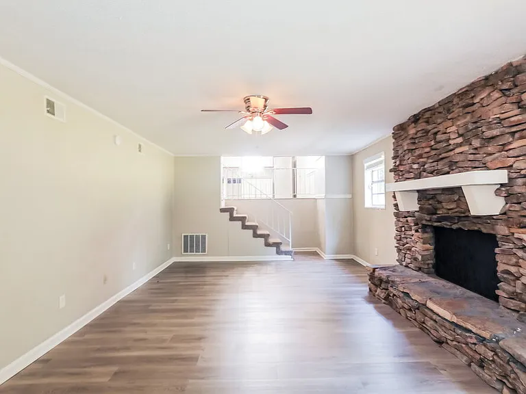 1760 Sonia Dr — Photo 12