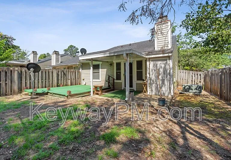 410 Tracewood Pl — Photo 16