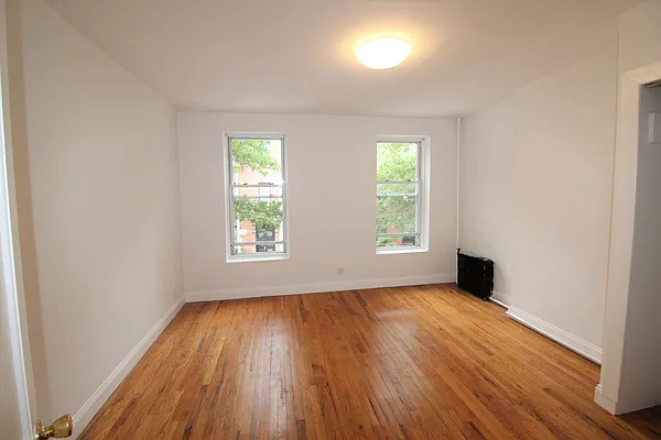 Rented by Compass | media 18