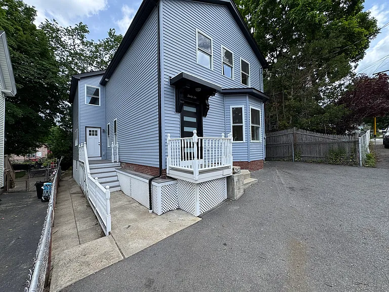 36 Gould St — Photo 29