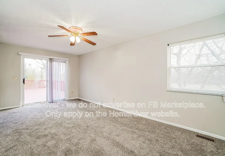 3560 Woody Way — Photo 11