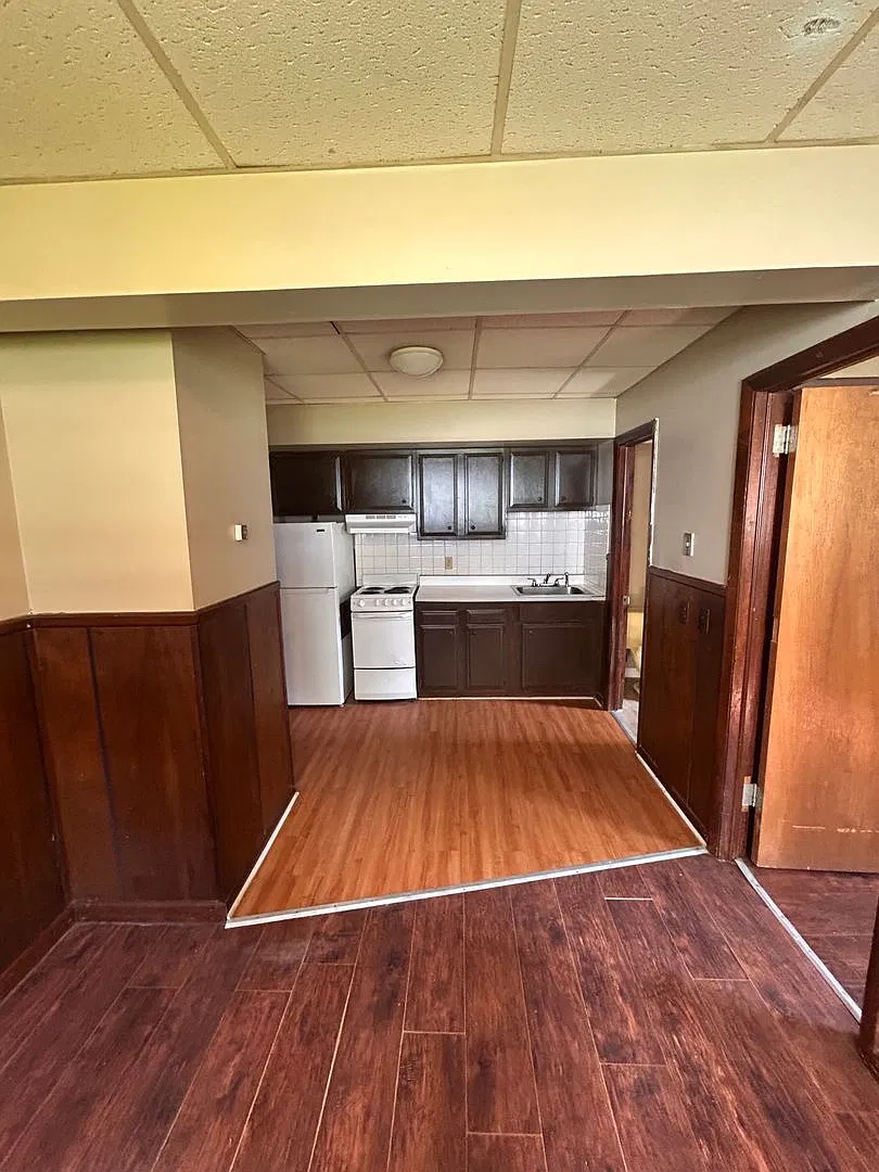 135 Oakland — Photo 4