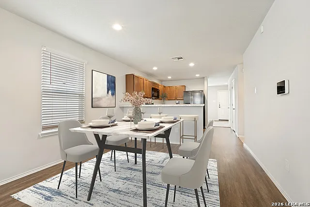9019 Gibbons Trce — Photo 11
