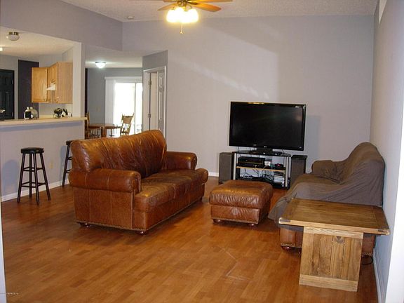 2nd image of 2126 Willesdon Dr W