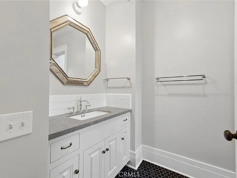 1200 Cedar Ave — Photo 22