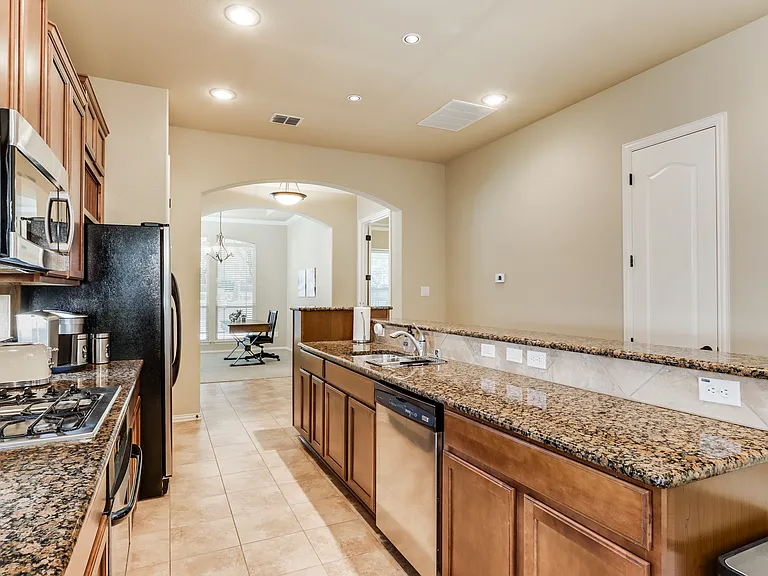 231 Carrington Ln — Photo 17