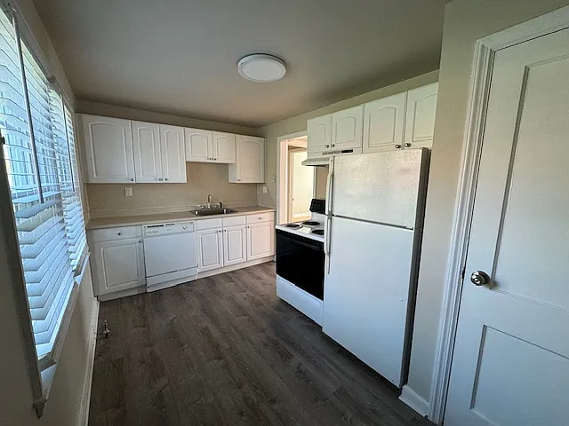 Loomis Drive — Photo 20